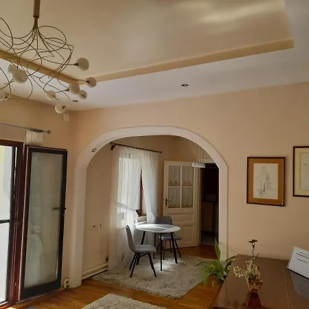 Apartment Dr